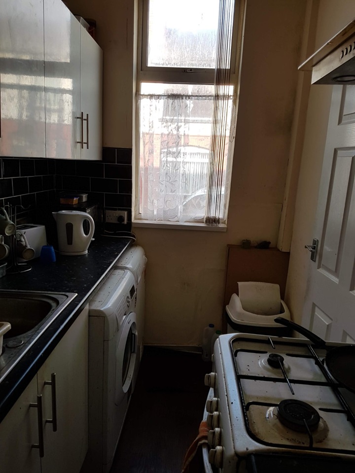 Leeds 3 Bed Terraced House, Barkly Avenue, LS11 To Rent Now for £