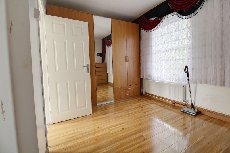 London 2 Bed Flat, Birchington House, E5 To Rent Now for £1,950.00 p/m