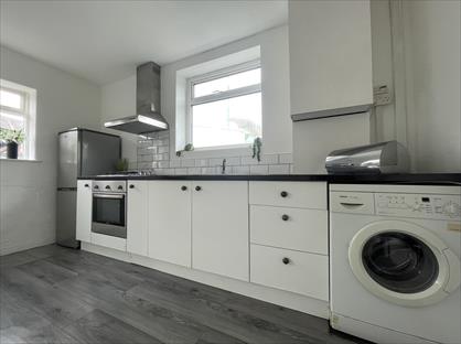 2 Bed Semi-Detached House, Greyshiels Avenue, LS6