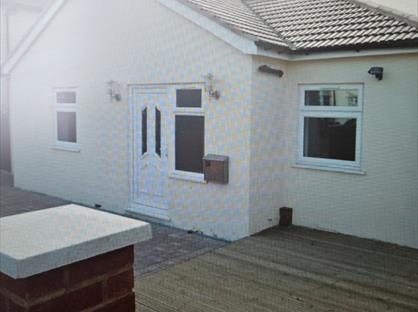 2 Bed Bungalow, Northolt Gardens, UB6