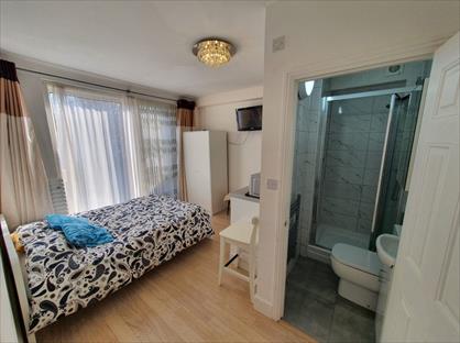 Room in a Shared House, Fairfield Crescent, HA8