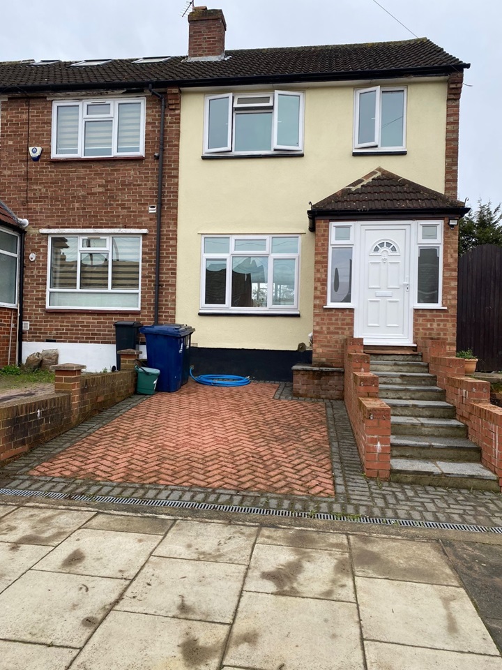 London 3 Bed End Terrace, Ferrymead Avenue, UB6 To Rent Now for £