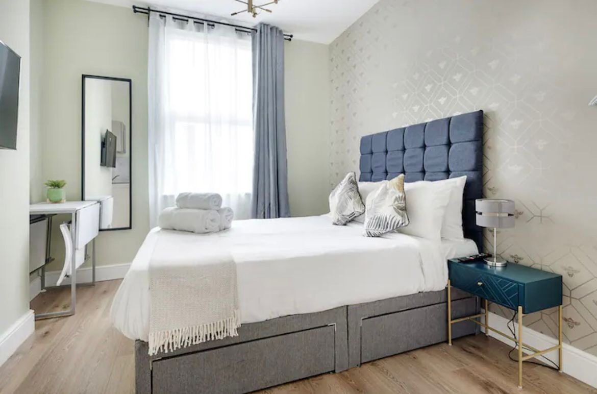 London Studio Flat, Willesden Lane, NW6 To Rent Now for £2,540.00 p/m