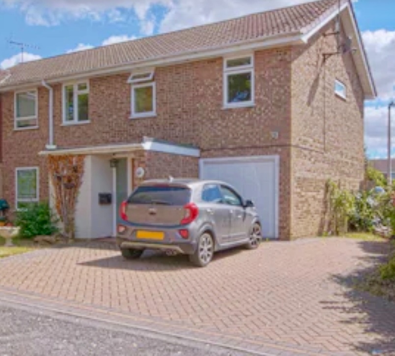 Maidenhead 4 Bed SemiDetached House, Treesmill Drive, SL6 To Rent