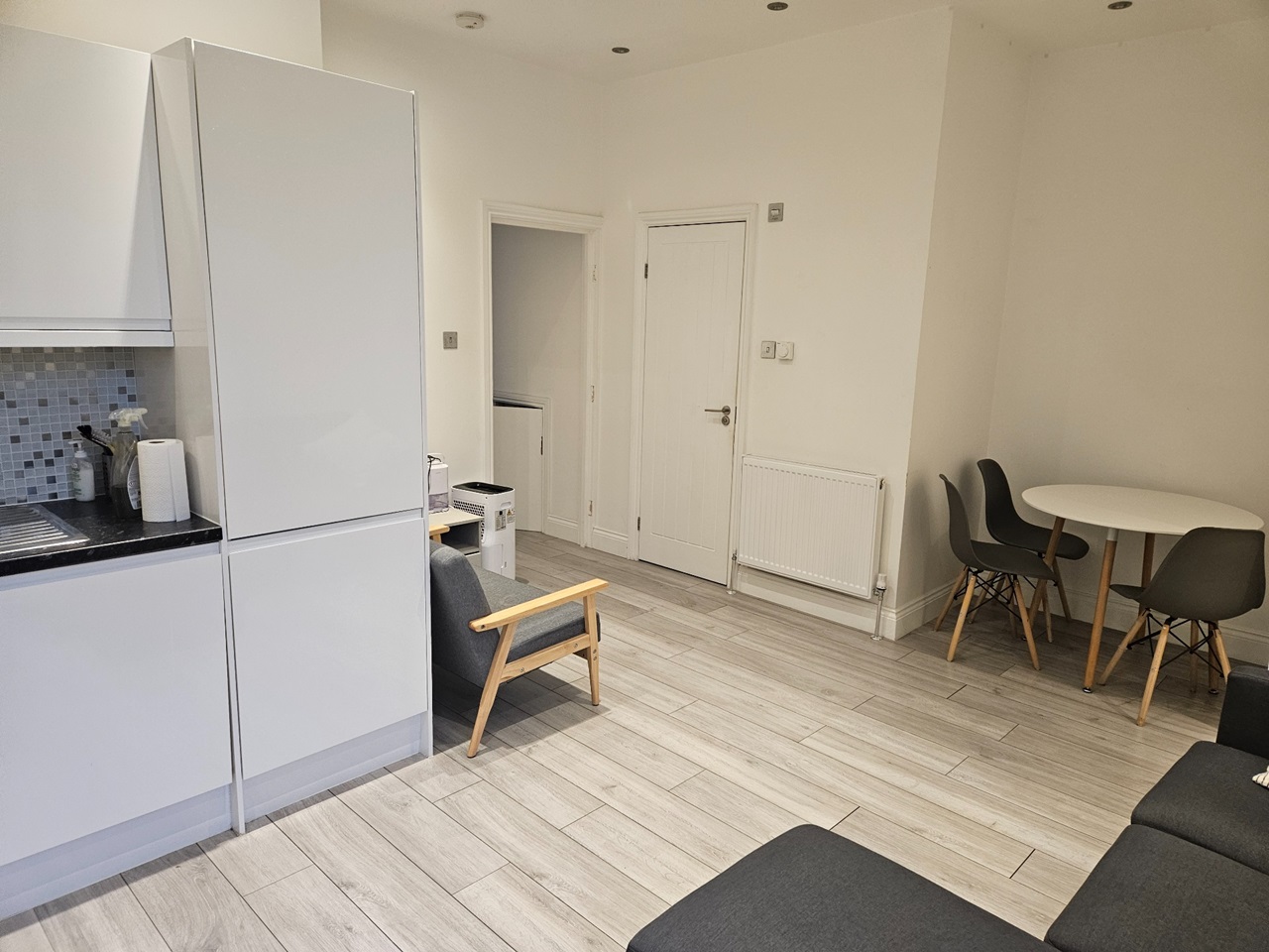 London 2 Bed Flat, Devonport Road, W12 To Rent Now for £2,200.00 p/m