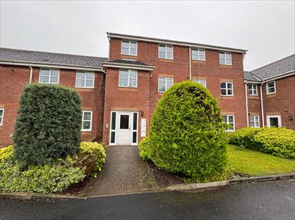 2 Bed Flat, Forsythia Drive, PR6