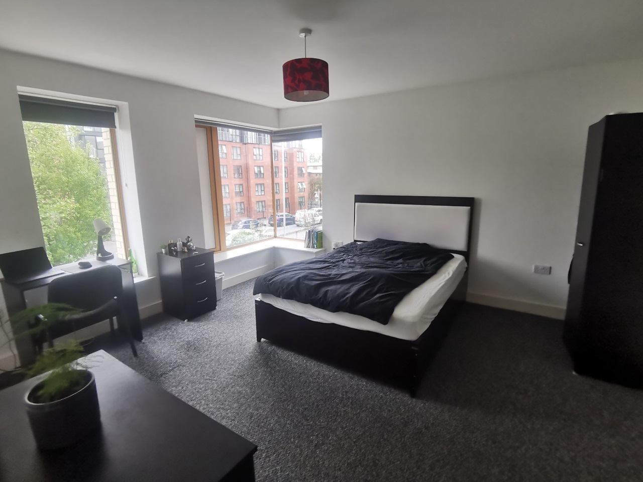 Manchester Bedsit, Victoria Point 6, M13 To Rent Now for £700.00 p/m