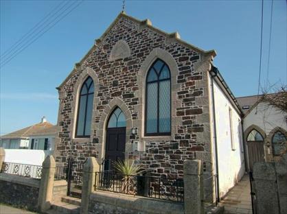 2 Bed Flat, South Downs, TR15