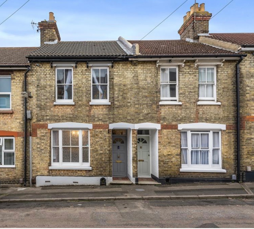 Chatham 2 Bed Terraced House, Ingle Road, ME4 To Rent Now for £