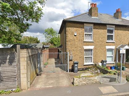 2 Bed Terraced House, Layton Road, TW3