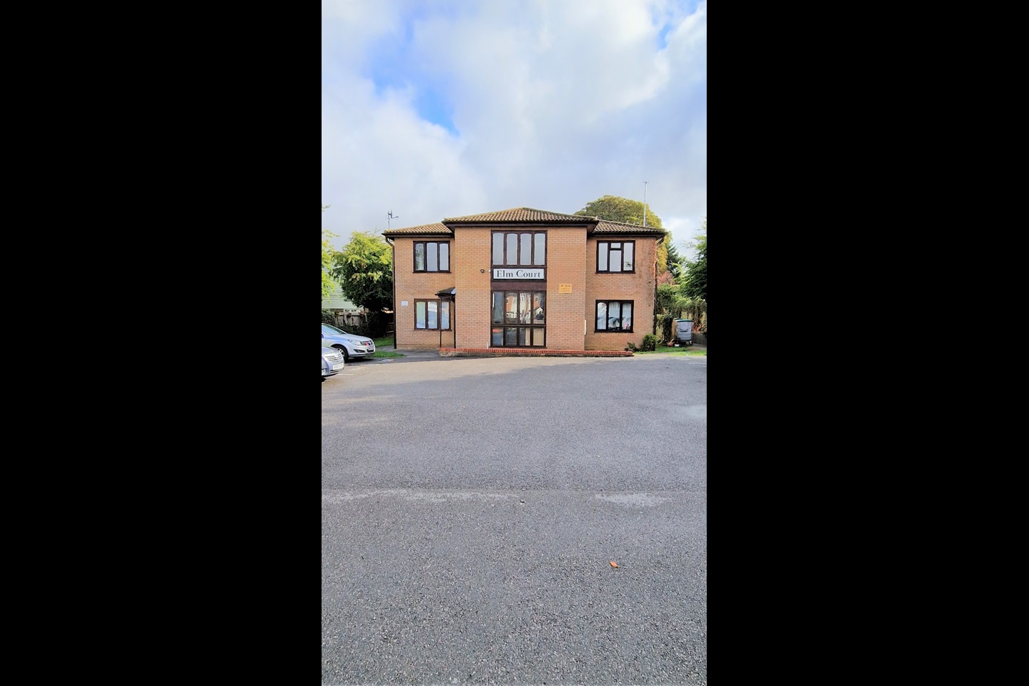 Luton Studio Flat, Ashcroft Road, LU2 To Rent Now for £925.00 p/m