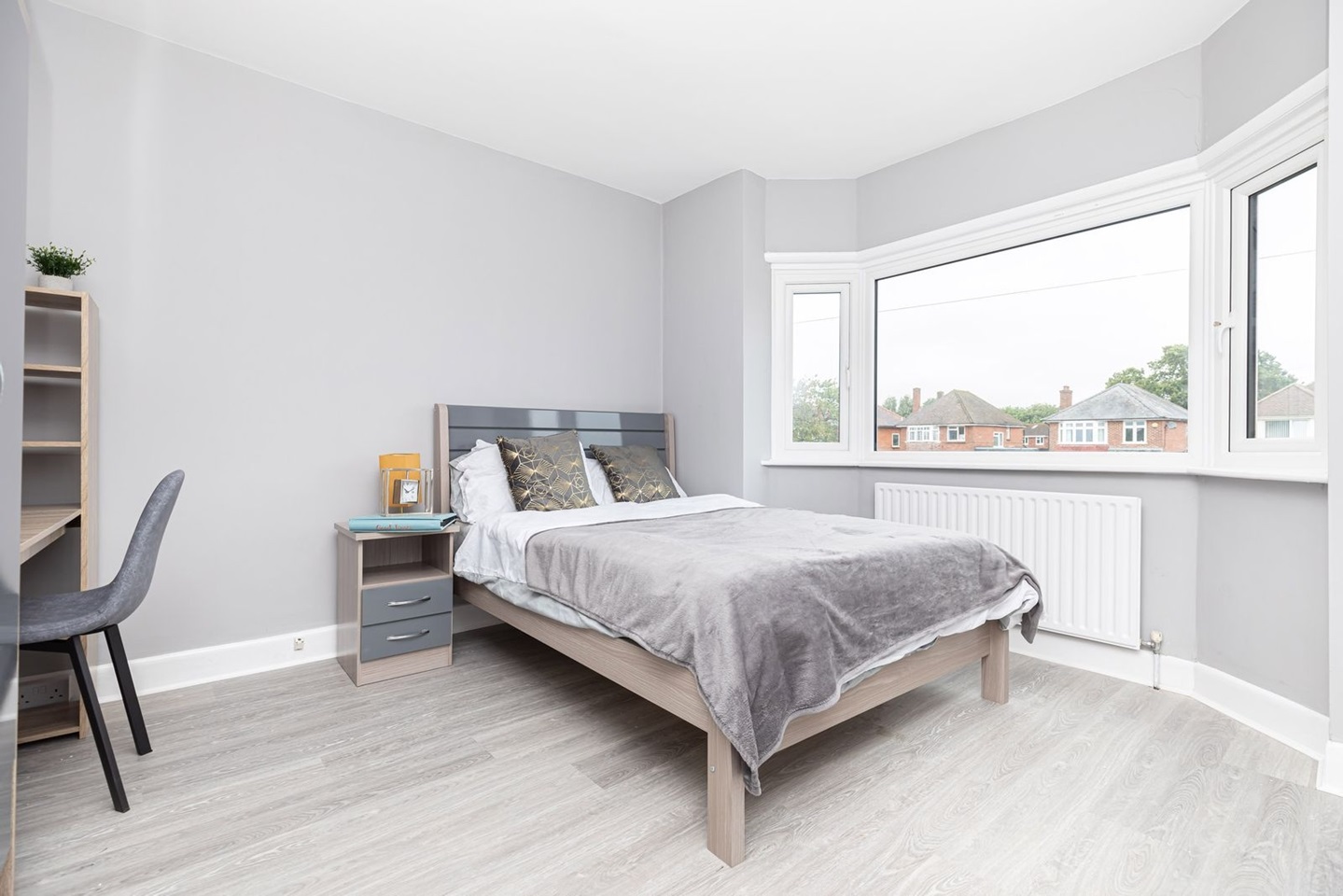 Bournemouth 5 Bed Detached House, Wallisdown Road, BH12 To Rent Now