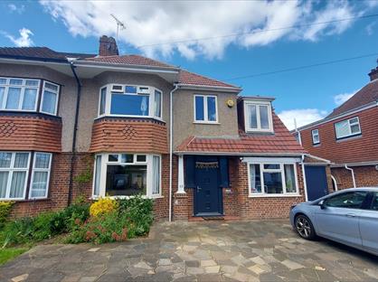 4 Bed Semi-Detached House, Rosecroft Walk, HA5