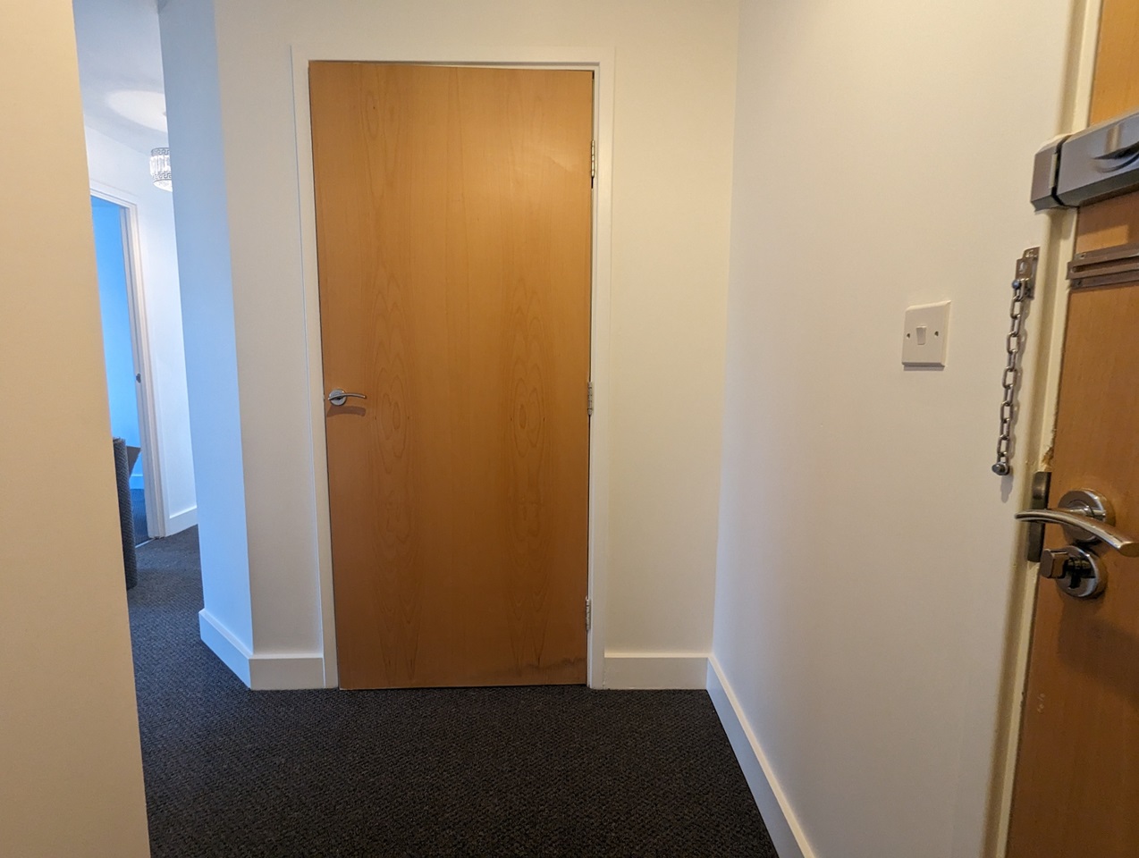 Elstree, Borehamwood 2 Bed Flat, Grade Close, WD6 To Rent Now for £