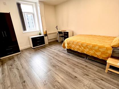 Studio Flat, Greyfriars Plaza, CV1