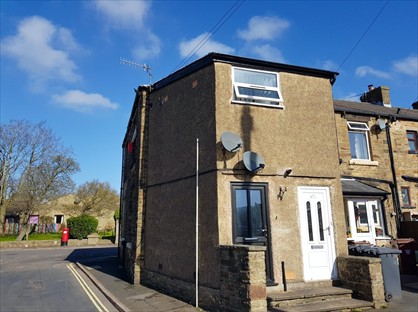 2 Bed Maisonette, Manchester Road, SK23