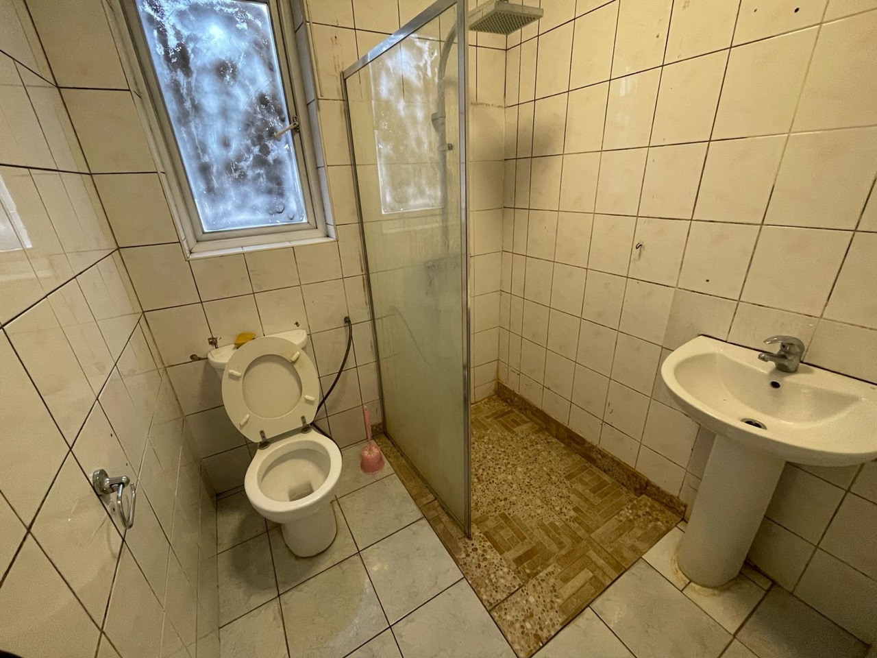 Barking 2 Bed Terraced House, Wedderburn Road, IG11 To Rent Now for