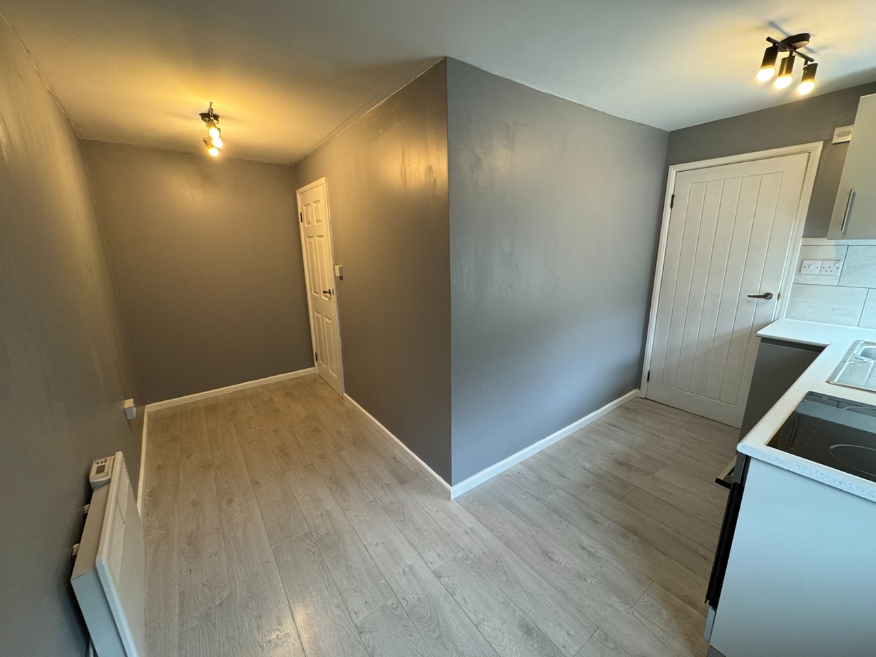 Woodford Green Studio Flat, Crownhill Road, IG8 To Rent Now for £1,000.00 p/m