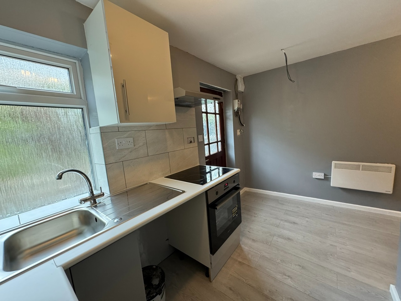 Woodford Green Studio Flat, Crownhill Road, IG8 To Rent Now for £1,000.00 p/m