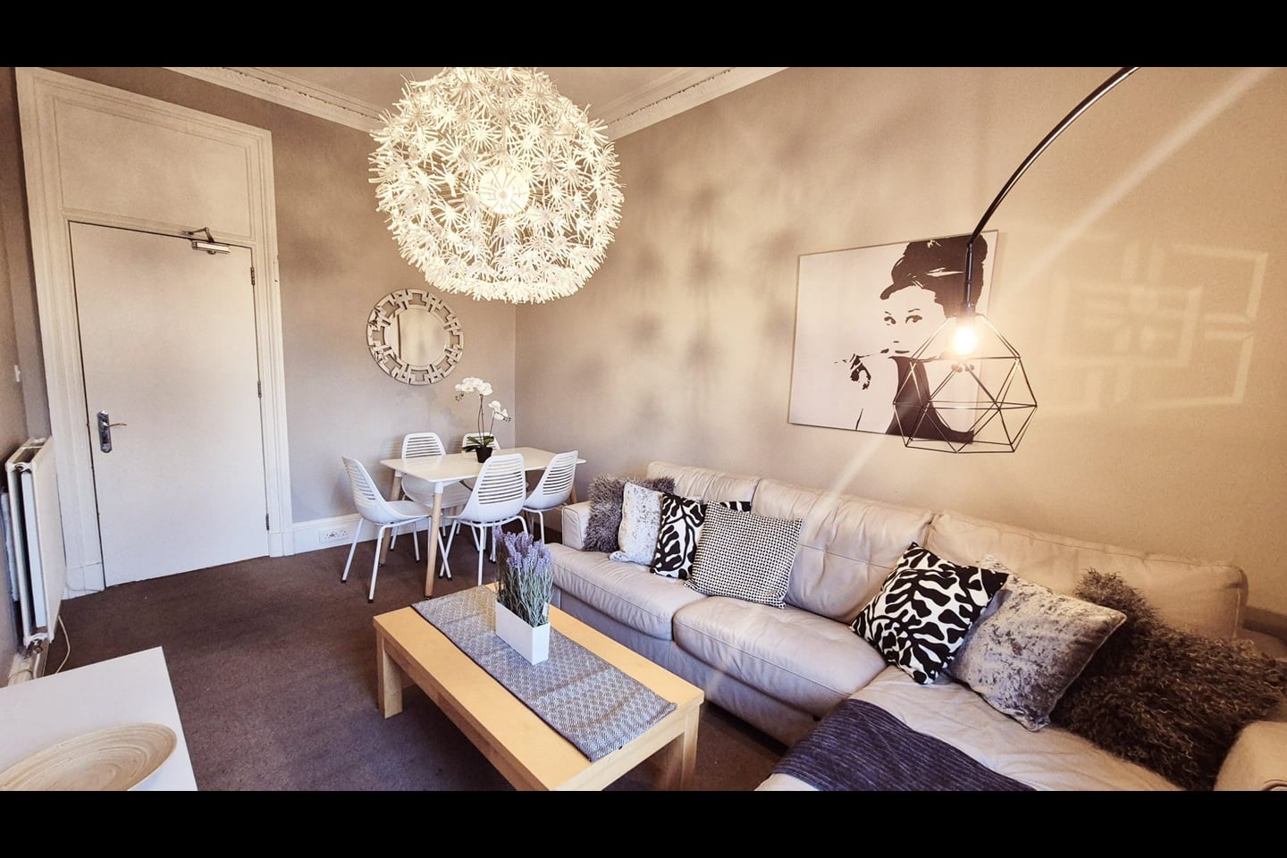 5 Bed Flat, Morningside Road, EH10 photo 2
