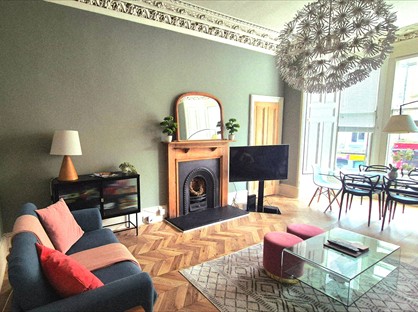 4 Bed Flat, Edinburgh, EH1