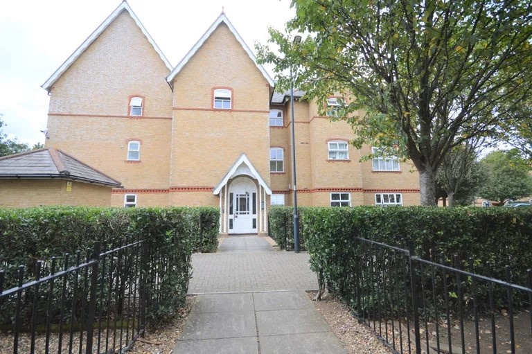 Wembley 1 Bed Flat, Chamberlayne Avenue, HA9 To Rent Now for £1,450