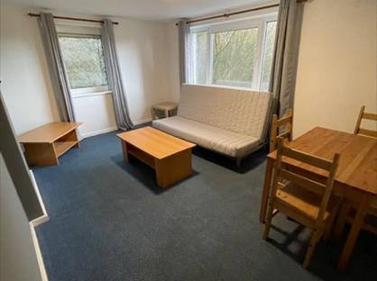 1 Bed Flat, Tilehurst Court, M7