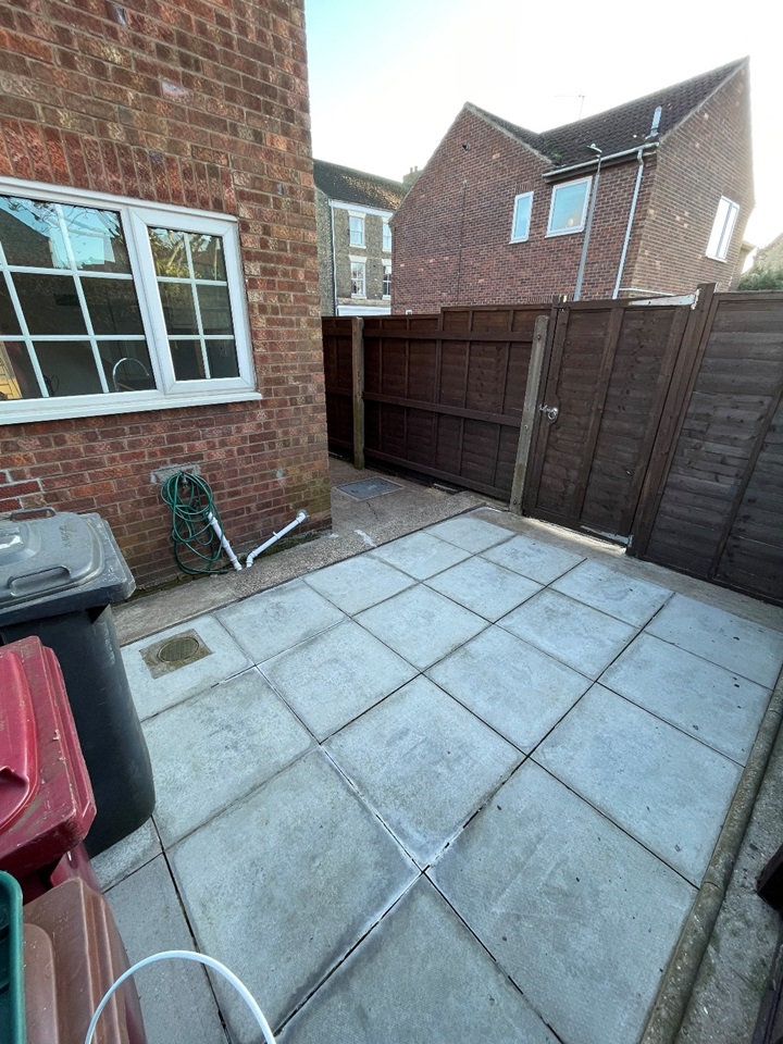 Winterton, Scunthorpe 2 Bed End Terrace, King Street, DN15 To Rent