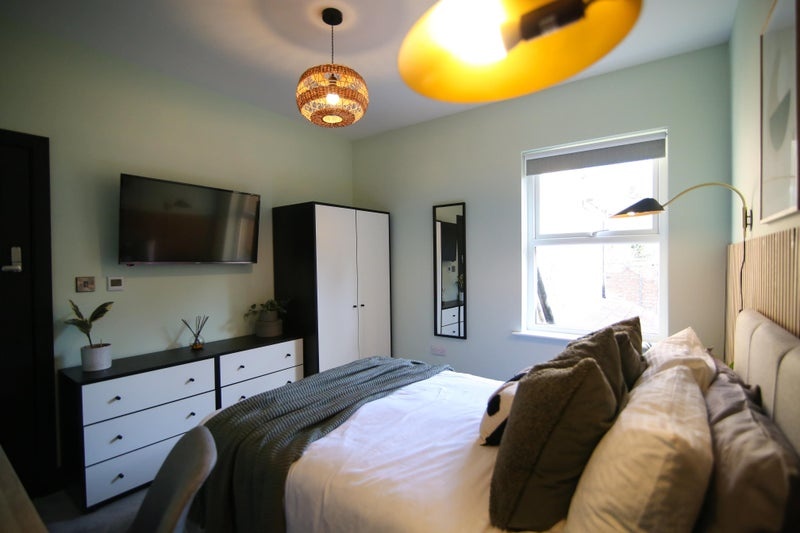 London Room in a Shared House, Laleham Road, SE6 To Rent Now for £