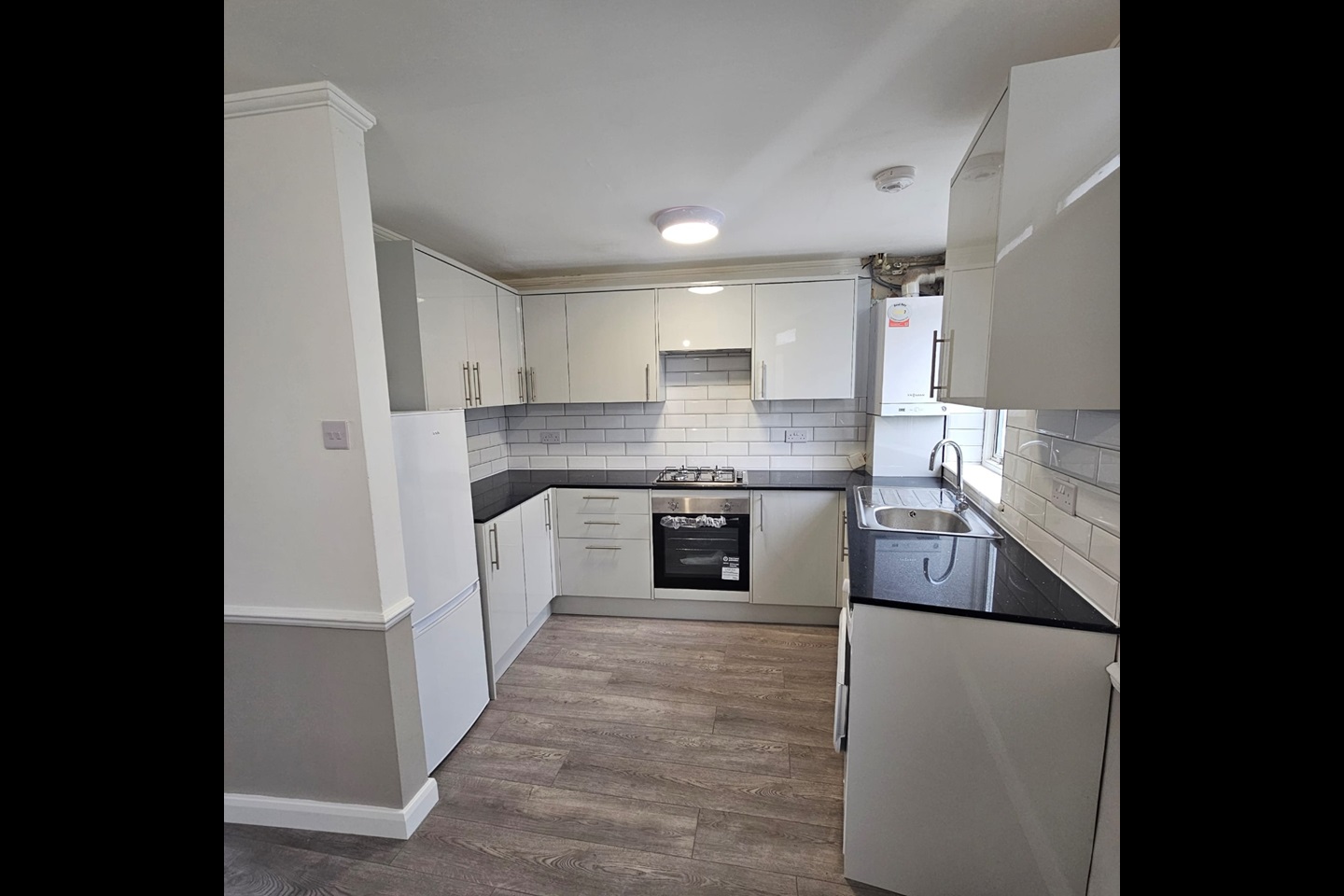 Harrow 2 Bed Flat, Weald Lane, HA3 To Rent Now for £1,600.00 p/m