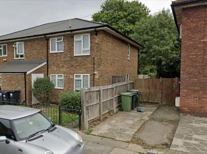 Studio Flat, Randlesdown Road, SE6