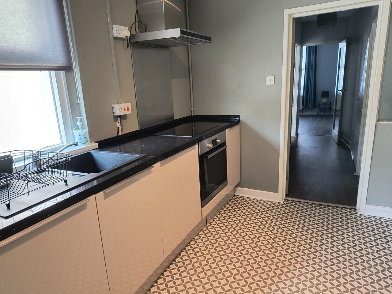 1 Bed Flat, Theodora Street, CF24 photo 4
