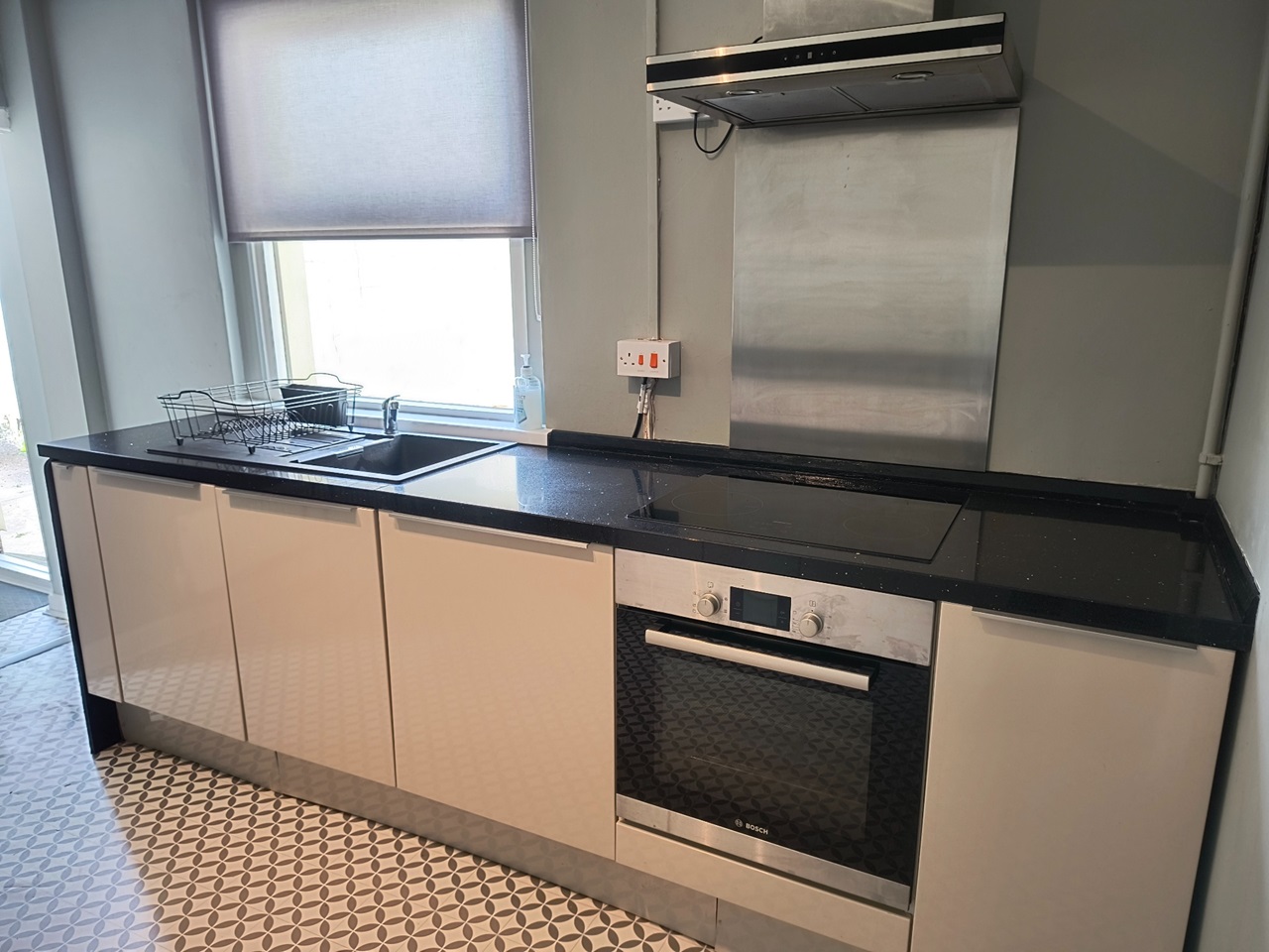 1 Bed Flat, Theodora Street, CF24 photo 5