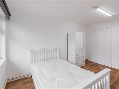 Room in a Shared House, Wellington Road, RM18