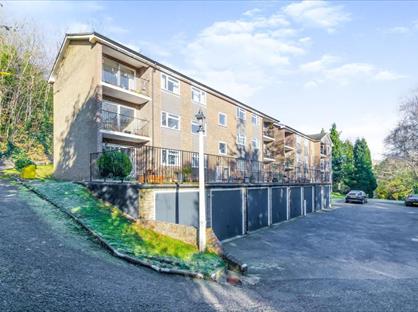 2 Bed Flat, Devon House, CR3