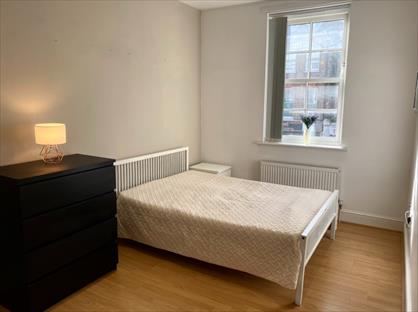 Room in a Shared Flat, Harrow Road, W9