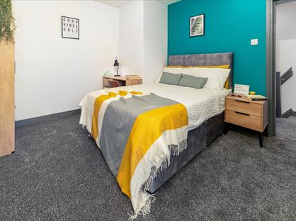 Room in a Shared House, Parrin Lane, M30