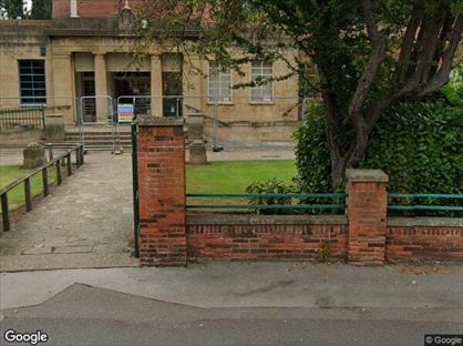 2 Bed End Terrace, Memorial Avenue, S80