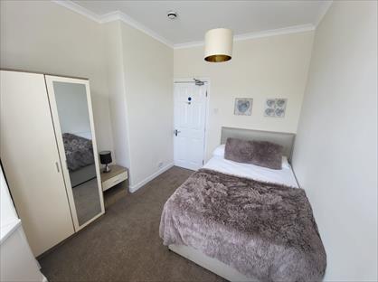 Room in a Shared House, Clifton Lane, S65