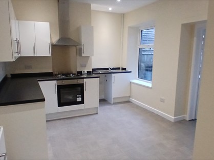 4 Bed Terraced House, Cort St, DH8