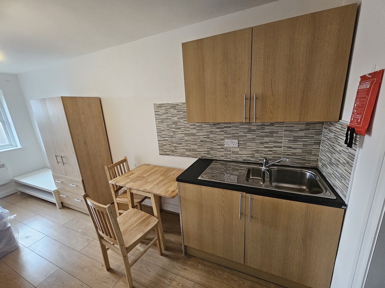 Willesden Cricklewood London Studio Flat, Willesden Cricklewood London, NW10 To Rent Now for