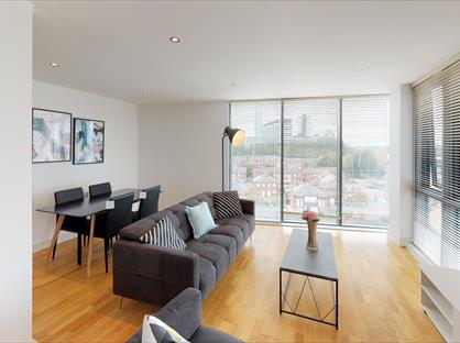 3 Bed Flat, Marlborough Street, L3