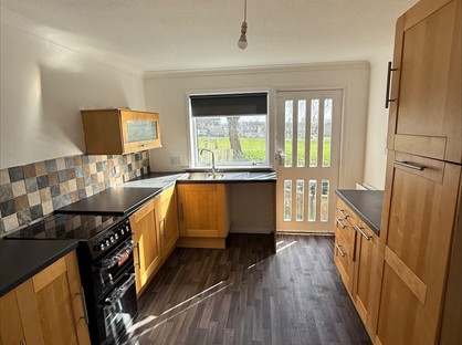 2 Bed Terraced House, Livingstone Court, KA3