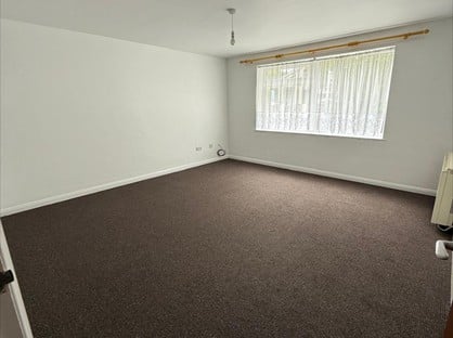2 Bed Flat, Church Road, SS17