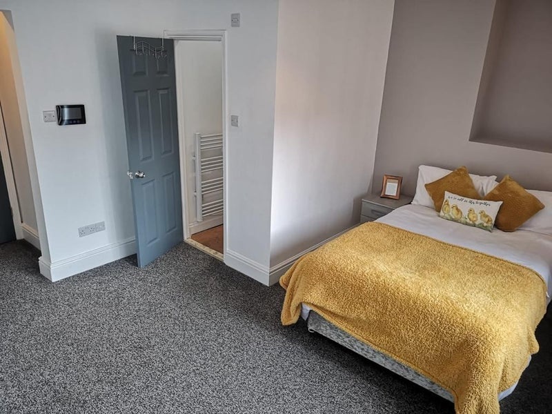 Bolton Room in a Shared House, Hilden Street, BL2 To Rent Now for £