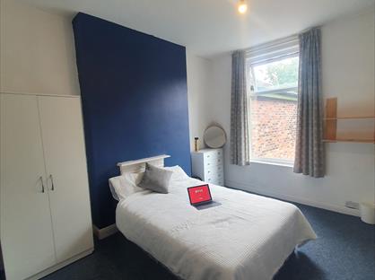 Room in a Shared House, Ash Grove, M14
