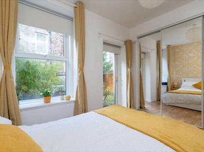 1 Bed Flat, West Newington Place, EH9