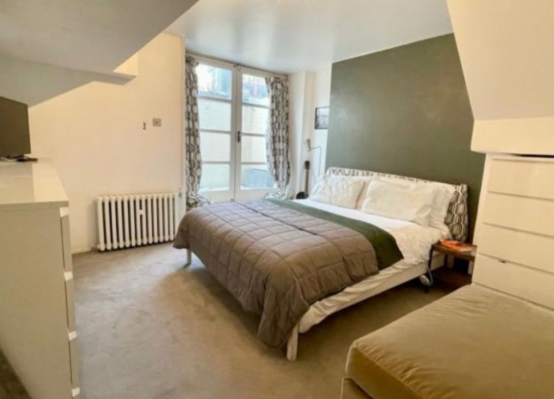 1 Bed Maisonette, Flaxman Road, SE5 photo 5