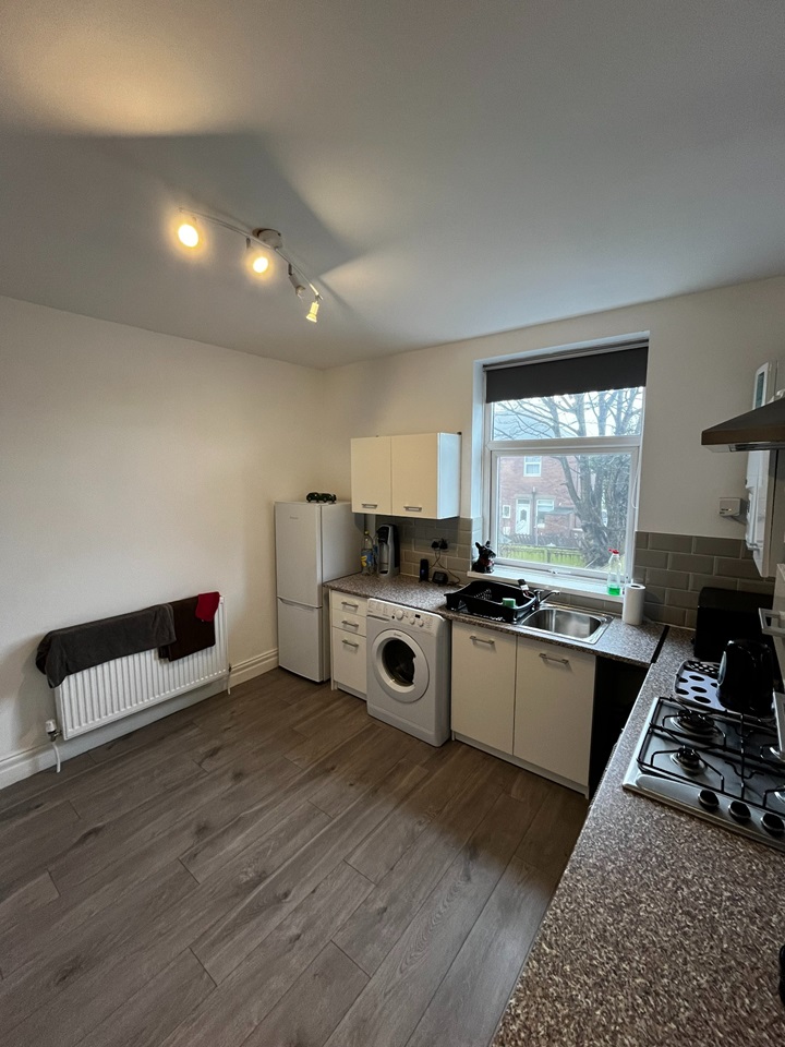 North Shields 2 Bed Flat, Balkwell Avenue, NE29 To Rent Now for £