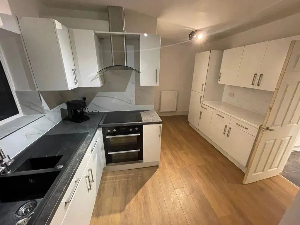 Additional image 2 of 3 Bed Terraced House, Jaunty Road, S12, N1 7GU